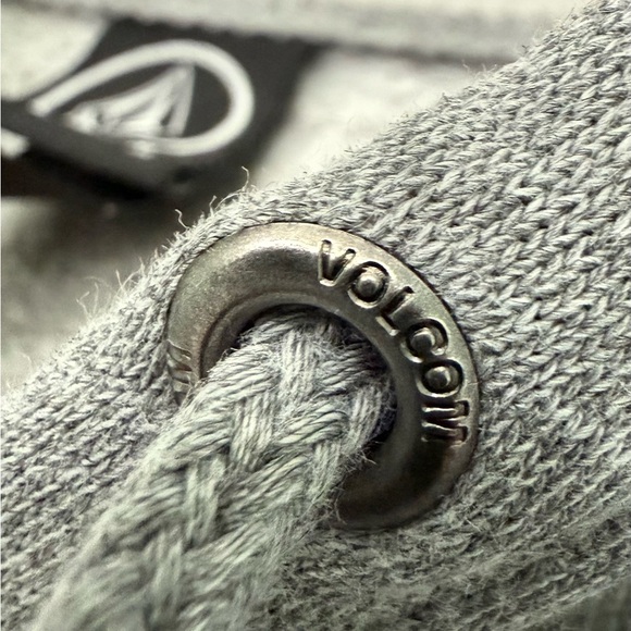 Volcom Gray Pullover Hoodie Men’s Medium – Logo Patch, Kangaroo Pocket - Picture 5 of 13
